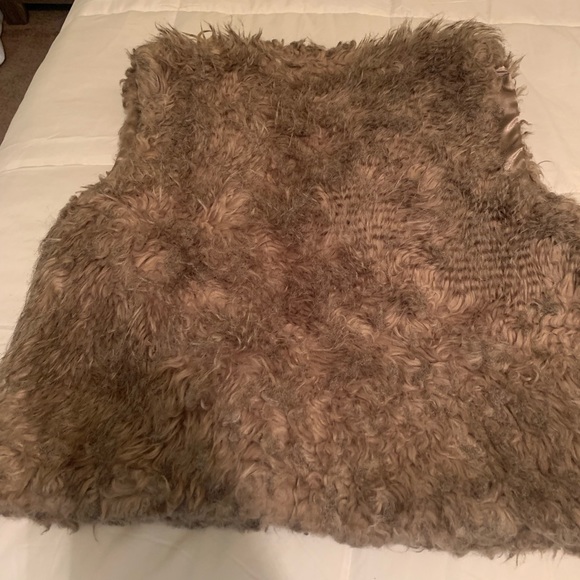 Brown Vest - Picture 2 of 2